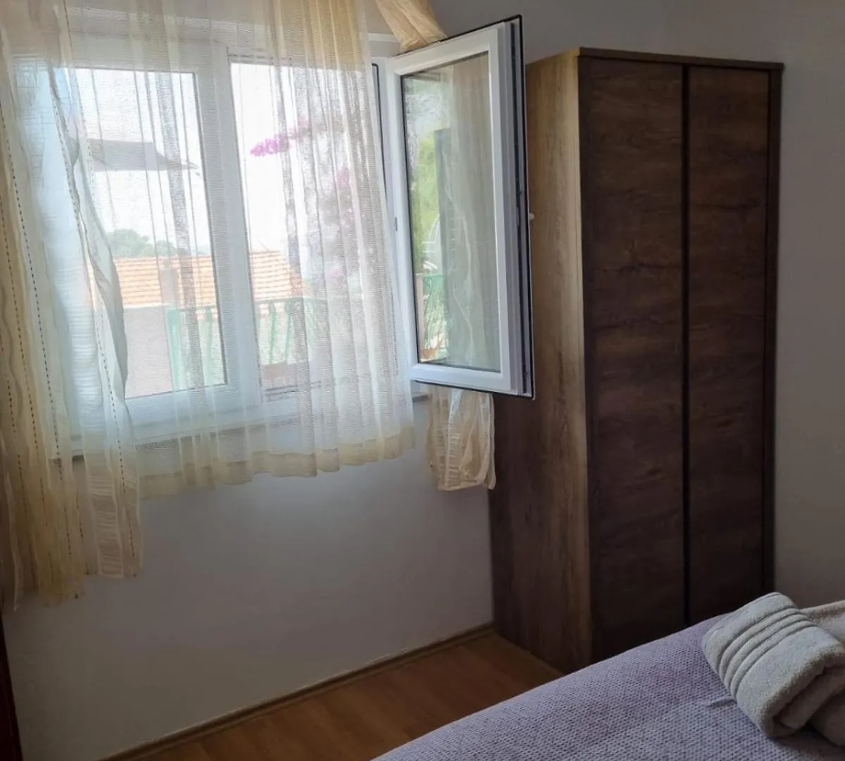 Apartment Summer Rental House 