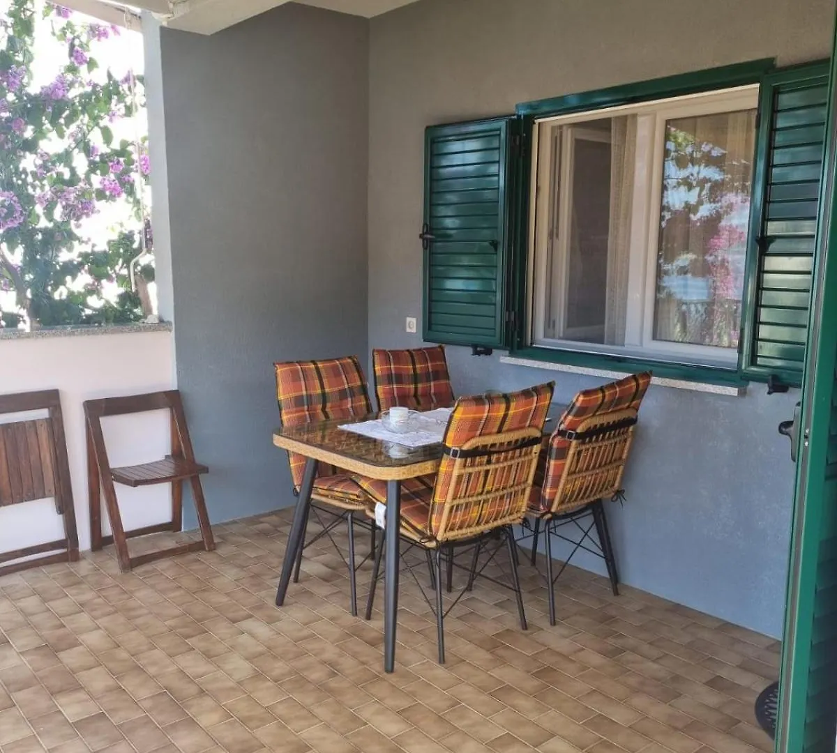Apartment Summer Rental House 
