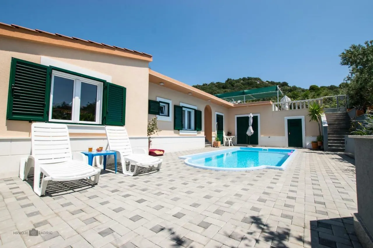 Apartment Summer Rental House 