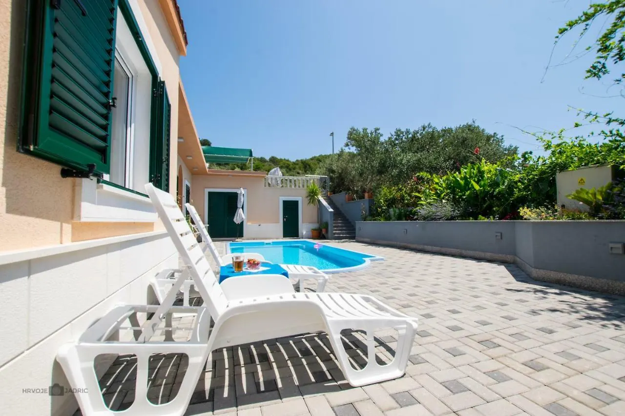 Summer Rental House 
